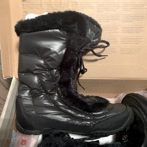 NIB NorthFace Nuptse Fur IV